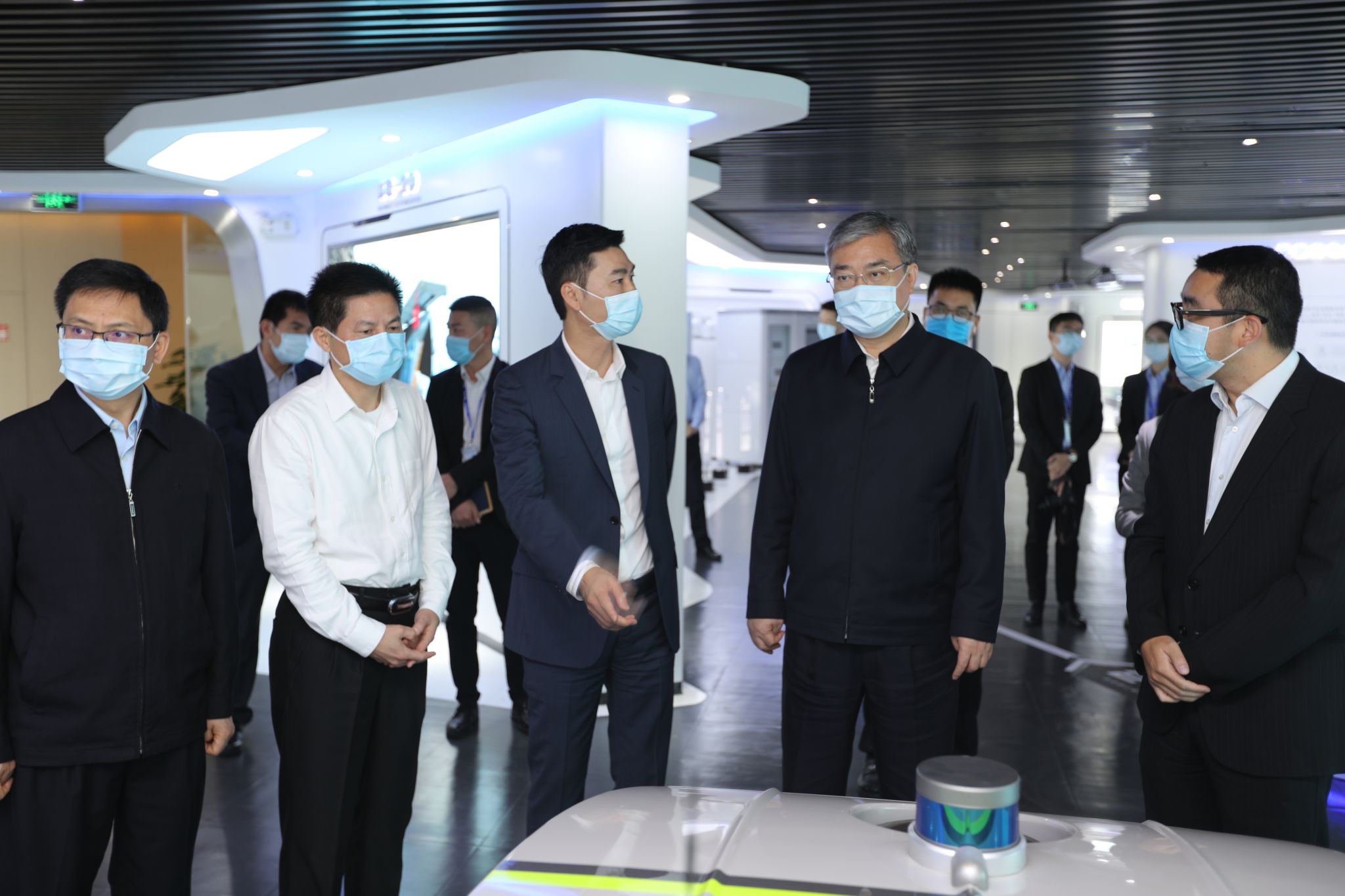 佛山市委書記魯毅調(diào)研米蘭·(milan)中國(guó)官方網(wǎng)站環(huán)境，鼓勵(lì)企業(yè)再接再厲創(chuàng)新高